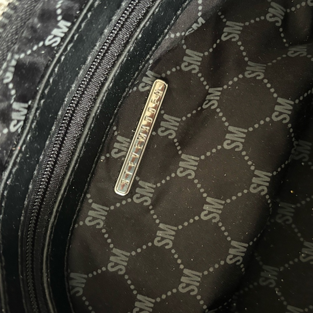 Steve Madden Black Quilted Bag - Picture 2 of 9
